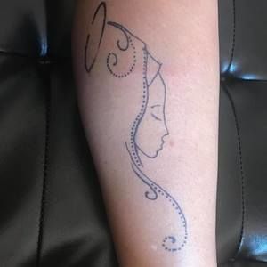 Meet your Posher, Adriana